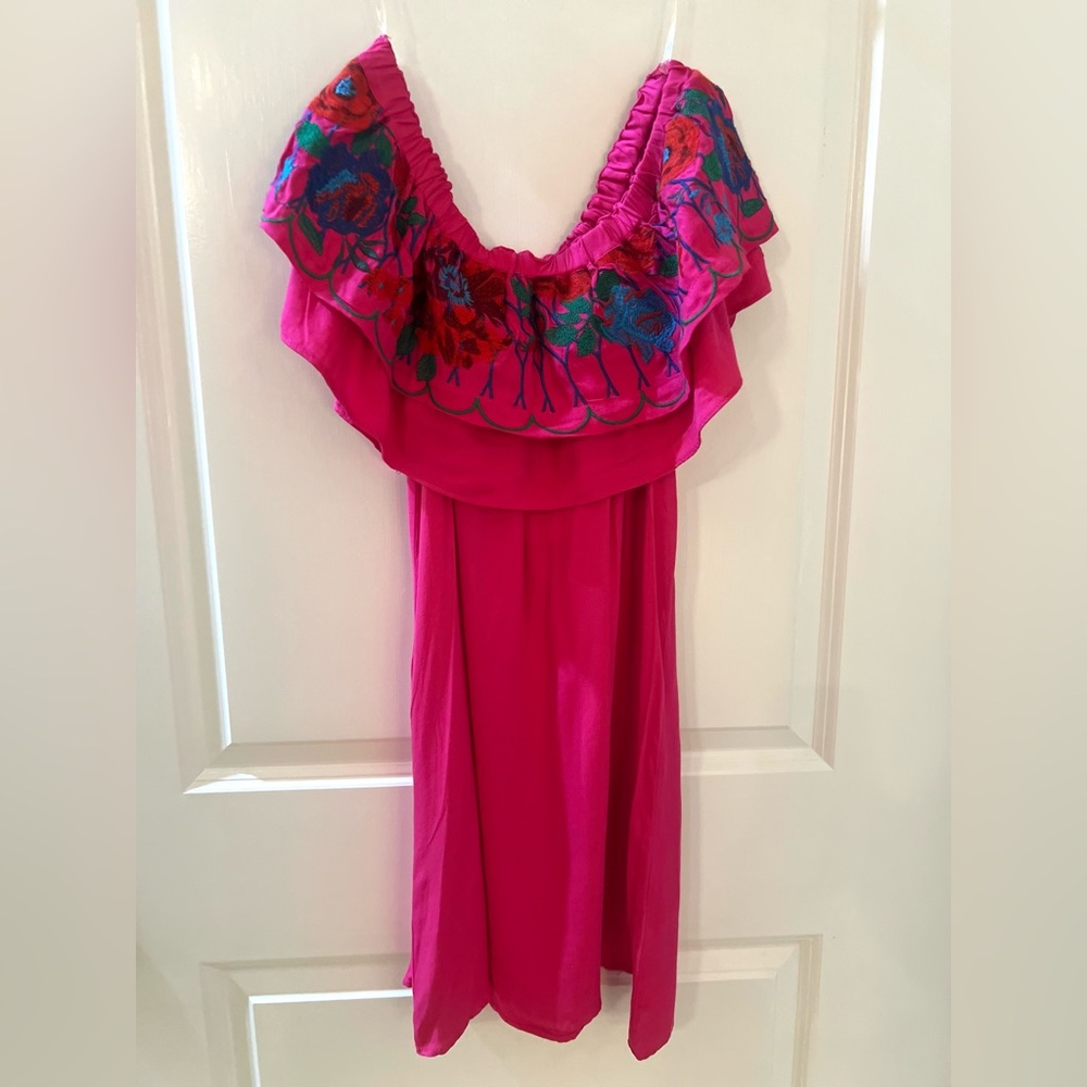 Umgee Women’s Fuchsia Off-Shoulder Embroidered Dress
